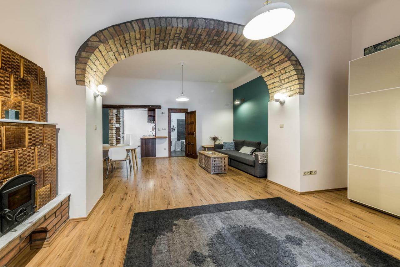 French Touch With Free Parking Apartment Budapest