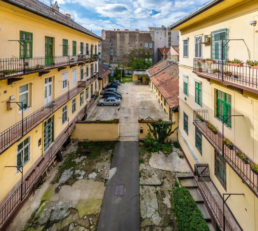 French Touch With Free Parking Apartamento Budapest