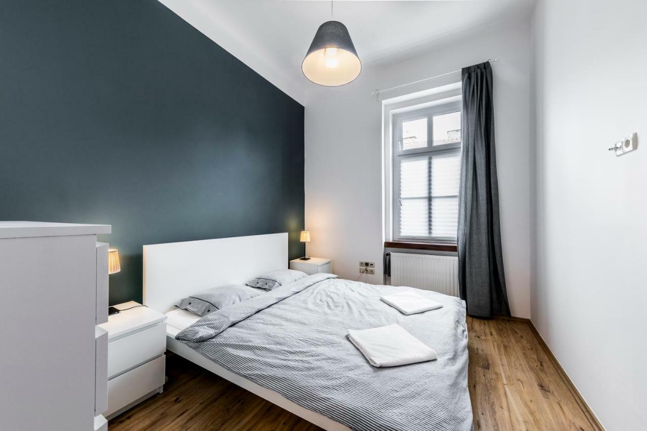 French Touch With Free Parking Budapest